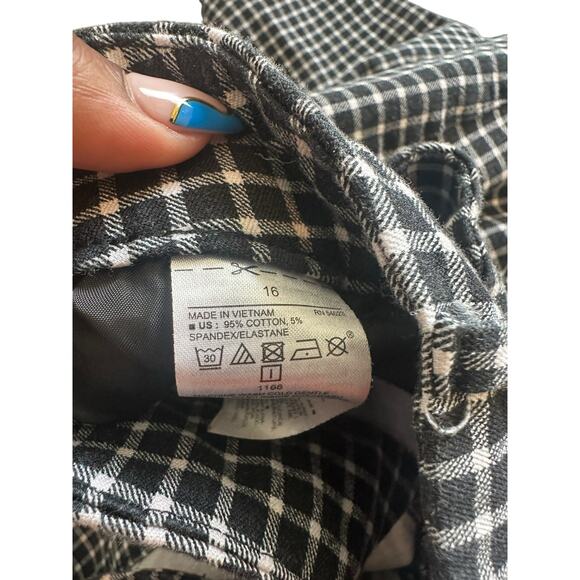 Old Navy Black White Plus Career Office Straight Leg Pixie Dress‎ Pants Size 16 - Picture 2 of 13